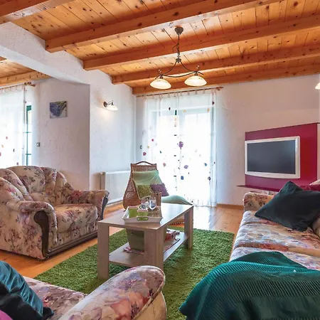 Ferienhaus Prolozac Donji 12